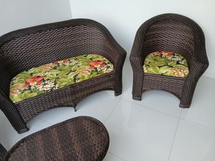 Imagem de Conjunto Sofá com Poltronas e Mesa Jardim Varanda Área Externa Fibra Sintética Piscina Pergolado Deck Madeira