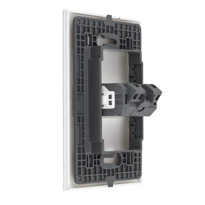 Imagem de Conjunto Tomada 20A 2P+T 4X2 Branca 615081Bc Pial Plus+