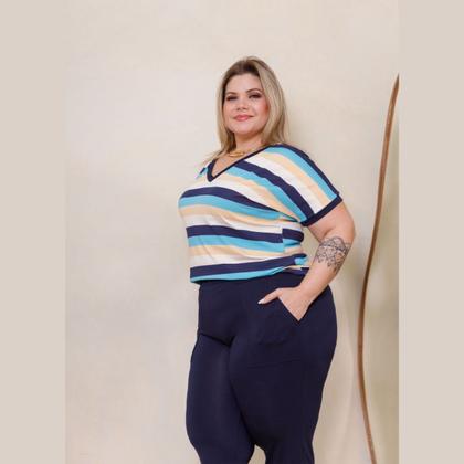 Imagem de Conjunto Verão Blusa Listrada Manga Curta e Calça Capri Plus Size