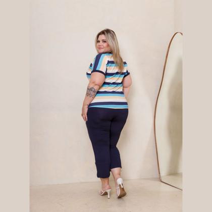 Imagem de Conjunto Verão Blusa Listrada Manga Curta e Calça Capri Plus Size
