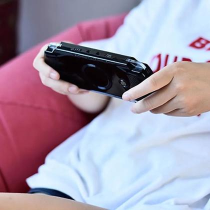 Imagem de Console de Jogos Portátil Retro 5.1 Polegadas Vermelho Clássico