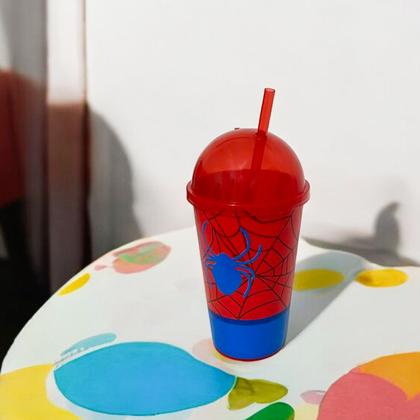 Imagem de Copo 550ml com Estampa de Princesa Tampa Sorvete e Canudo Ideal para Festas