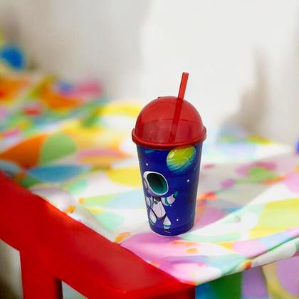 Imagem de Copo 550ml com Estampa de Princesa Tampa Sorvete e Canudo Ideal para Festas