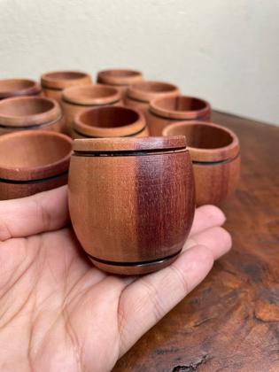 Imagem de Copo De Cachaça Shot Bebida Em Madeira Rústica Kit 10