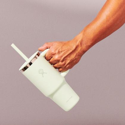 Imagem de Copo de viagem Hydro Flask com alça, tampa e canudo 700 ml azul