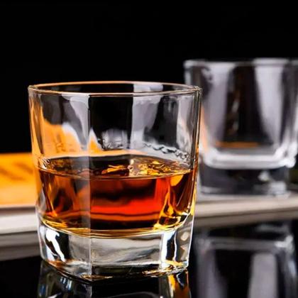 Imagem de Copo de Whisky Baixo em Cristal Bebidas 315ml Transparente Wolff