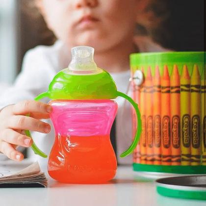 Imagem de Copo Infantil Transicao Treinamento Bebe Antivazamento Nuby Com Alca 240ml