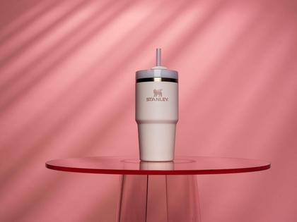 Imagem de Copo Stanley Quencher H2.0 com palha de 590 ml de quartzo rosa