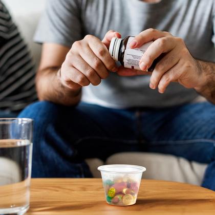 Imagem de Copos de remédios descartáveis Lilymicky 30mL (1000 unidades)