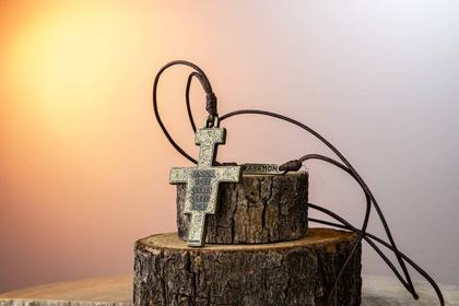 Imagem de Cordão Cruz de São Damião em Metal