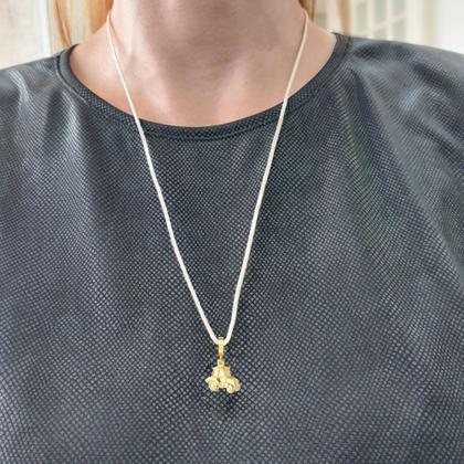 Imagem de Cordão de Algodão com Pingente Trator Revestido em Ouro