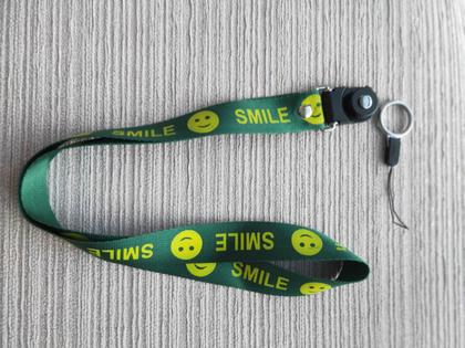 Imagem de Cordão de pescoço para celular pendrive 