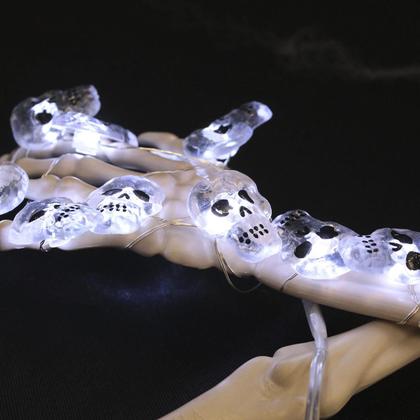 Imagem de Cordão Luminoso Taschibra Halloween Caveiras a Pilha