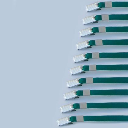 Cordão para Crachá Verde Bandeira pacote com 10 unidades - MARES Imagem de Cordão para Crachá Verde Bandeira pacote com 10 unidades