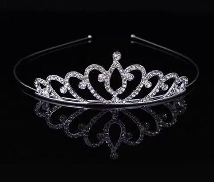 Imagem de Coroa Tiara Princesa Enfeite Dama Casamento Debutante Prata