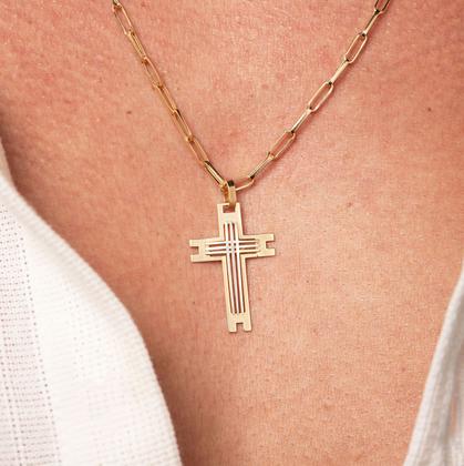 Imagem de Corrente Masculina 60cm Com Pingente de Cruz Trabalhada Ouro 18k