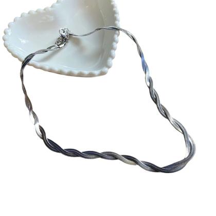 Imagem de Corrente Trançada Prateada com 2 Fios em Aço Inox