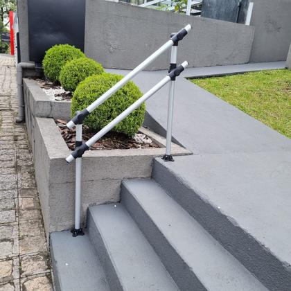 Imagem de Corrimão  para escada Duplo em Aluminio Branco