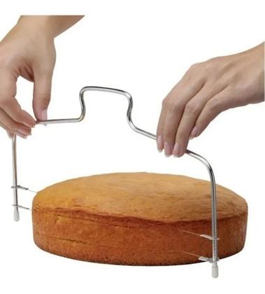 Imagem de Cortador, Nivelador, Fatiador De Bolo Com Fio Duplo Em Aço Inox - Confeitaria