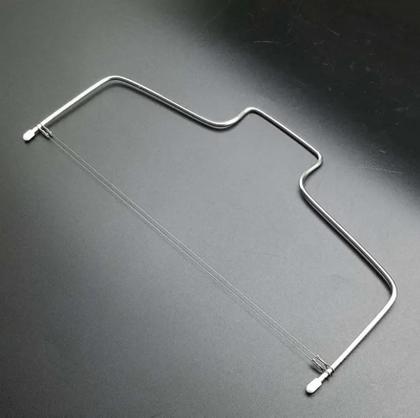 Imagem de Cortador, Nivelador, Fatiador De Bolo Com Fio Duplo Em Aço Inox - Confeitaria