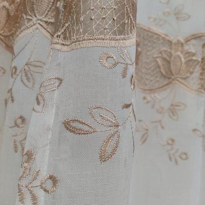 Imagem de Cortina Com Gripir Bordada Alto Padrão Para Varão Bastão Janela até 1,50m