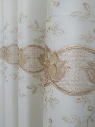 Imagem de Cortina Com Gripir Bordada Alto Padrão Para Varão Bastão Janela até 1,50m