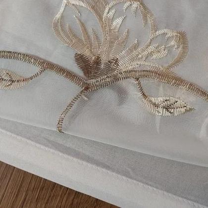 Imagem de Cortina Para Bastão Voal Bordado Com Forro Microfibra leve Para Varão 5,00x2,50