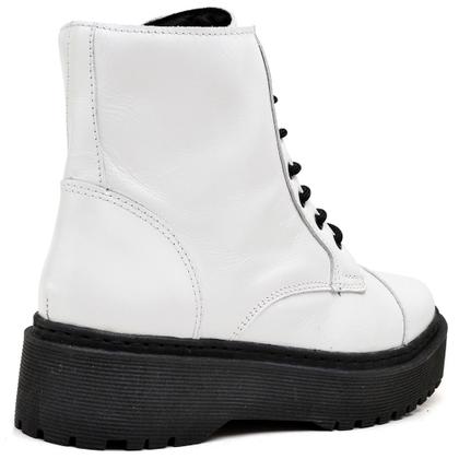 Imagem de Coturno bota estilo blogueira tratorado linda