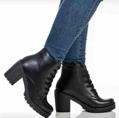 Imagem de Coturno Bota Feminina Fosca Cano Curto Salto Grosso Tratorado número 33 até 43