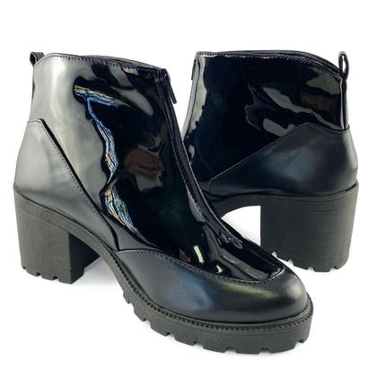 Imagem de Coturno com Salto Verniz Preto e Ziper Frontal Falto Tratorado 7 cm - ULLY