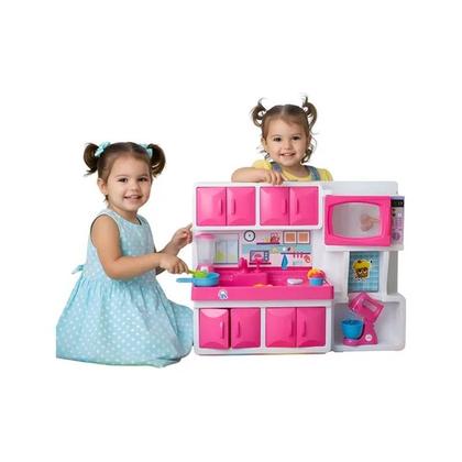 Imagem de Cozinha Infantil Rosa com Pia Armário e Vários Acessórios