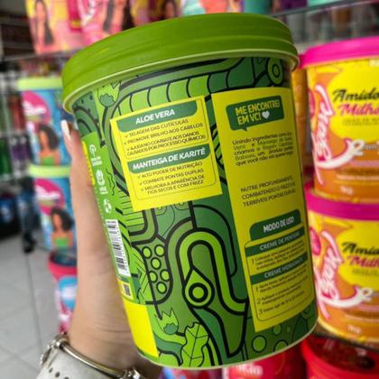 Imagem de Creme de Tratamento para Pentear e Hidratante 2 em 1 Regarv 1kg Corpo Dourado Todos os Tipos de Cabelo