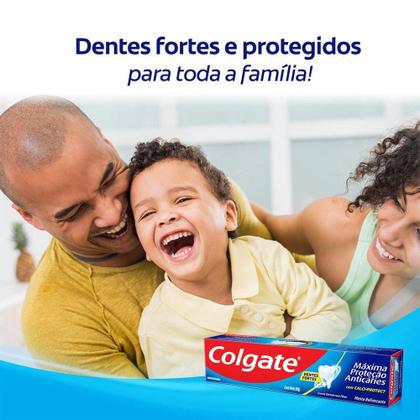 Imagem de Creme Dental Colgate Máxima Proteção Anticáries Tamanho Família 180g