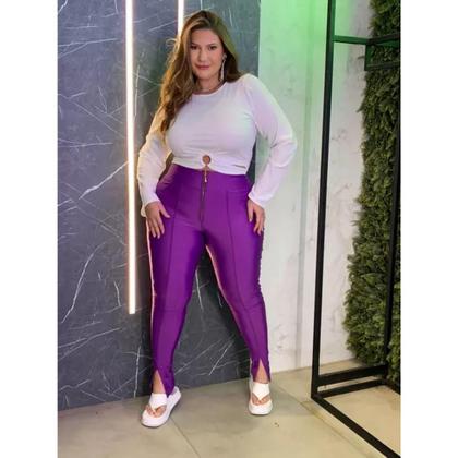 Imagem de Cropped plus size canelado, manga longa com detalhe argola
