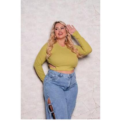 Imagem de Cropped plus size canelado, manga longa com recorte lateral