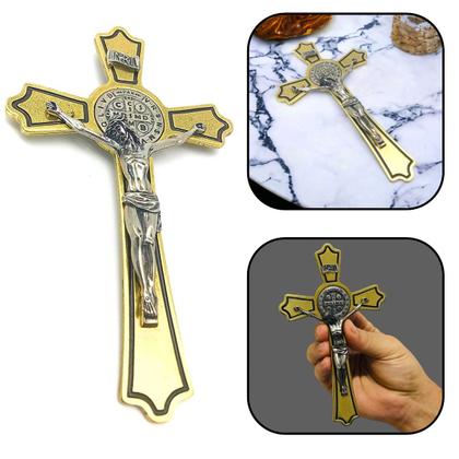 Imagem de Crucifixo Cruz De Parede Medalha de São Bento Metal Dourado 17 Cm