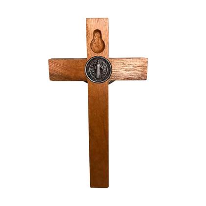 Imagem de Crucifixo Para Parede Em Madeira Com Medalha De São Bento Em Metal Nas Cores Ouro e Onix de 12cm