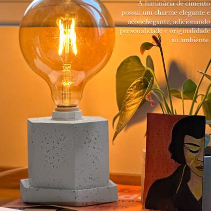 Imagem de Cubo Abajur Luminária De Mesa Hexagonal Decorativa Com Base Peônia Artesanal De Cimento Com Granilite