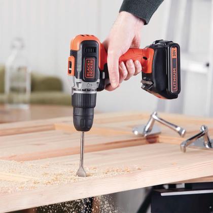 Imagem de de Impacto Sem Fio a Bateria 20V Max 3/8 Pol. VVR Black Decker BCD704C1 - Black & Decker