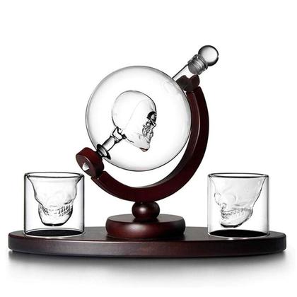 Imagem de Decanter Whisky Caveira Com Base e Dois Copos Skull