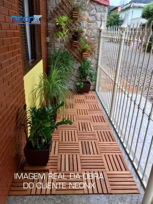 Imagem de Deck De Madeira Modular 30x30 Cm Réguas 4 cm Com Pintura Neonx