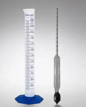 Imagem de Densímetro Uso Geral 0,700 A 1,000 G/cm3 + Proveta 250 Ml