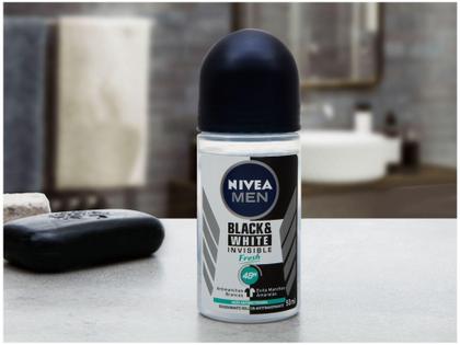 Imagem de Desodorante Antitranspirante Roll On Nivea - Men Invisible for Black & White Fresh Masculino