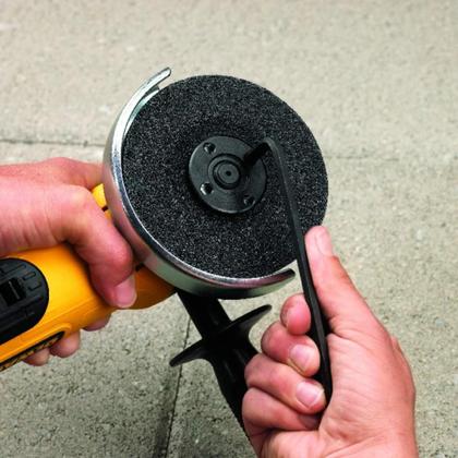 Imagem de Dewalt Esmerilhadeira Angular de 4 1/2 Pol. (115mm) 900w 12.000 Rpm Dwe4120b