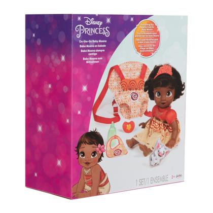 Imagem de Disney Princess Moana Baby Doll Deluxe com Tiara, Carrier, Plush Friend, Chupeta, Bib & Baby Bottle Amazon Exclusive