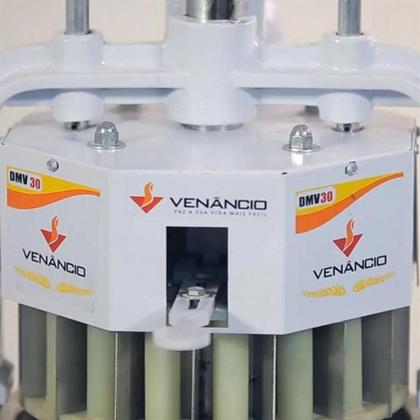 Imagem de Divisora De Massa Dmv30 Pedestal Com Mesa E Navalha Em Inox - Venancio