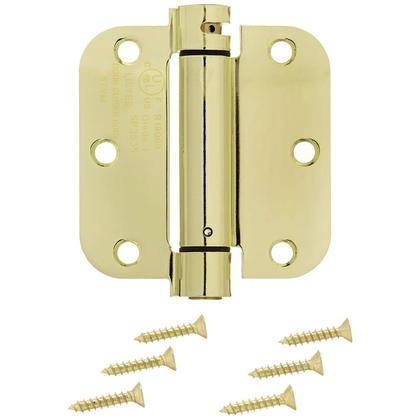 Imagem de Dobradiça de porta Amazon Basics com fechamento automático de 9 cm x 9 cm em latão polido