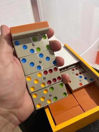 Imagem de Dominó Grosso de PVC Premium com Pino Não quebra Pintado com tinta automotiva