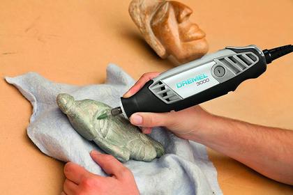 Imagem de Dremel Bosch Micro Retífica 3000-1/82 Velocidade Variável com Eixo Flexivel e 82 Acessórios 127V