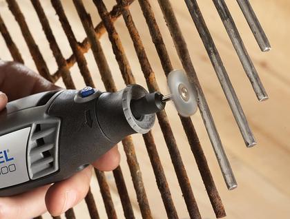 Imagem de Dremel Bosch Micro Retífica 3000-1/82 Velocidade Variável com Eixo Flexivel e 82 Acessórios 127V